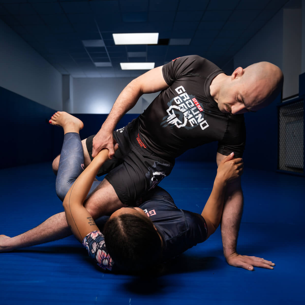 Rashguard Skullz s kratkimi rokavi
