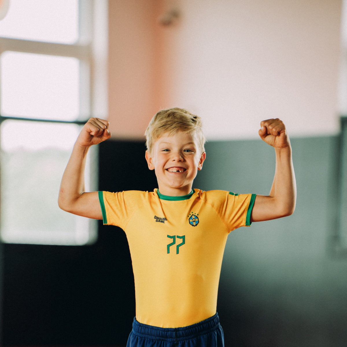 Otroški kratkorokavni rashguard Brazil Football