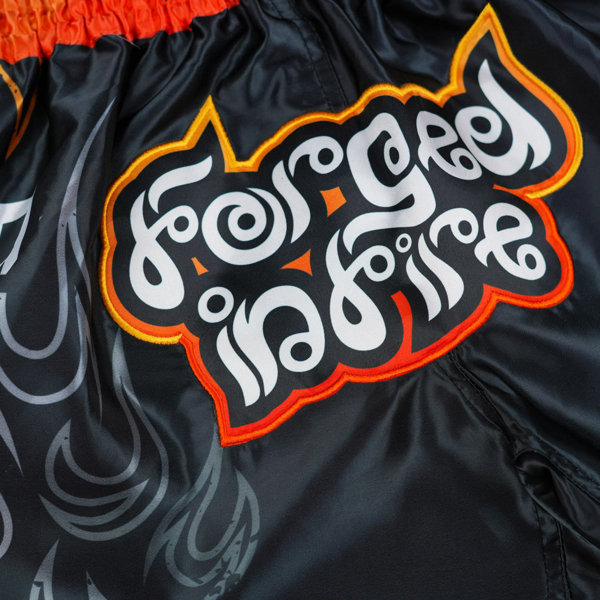 Muay Thai hlačke Flames