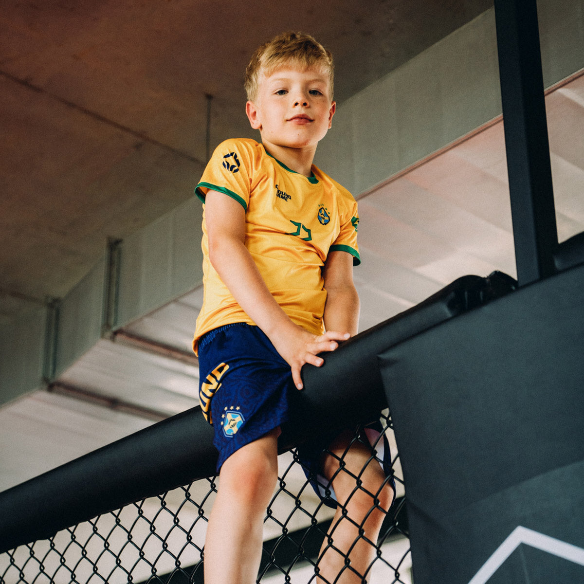 Otroške vadbene kratke hlače Brazil Football